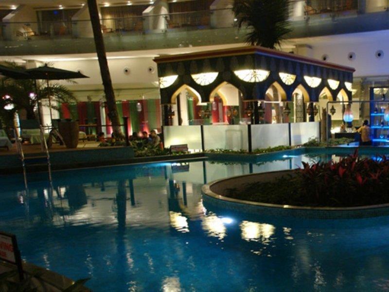 Hotel Sahara Star-Mumbai Airport Exterior photo